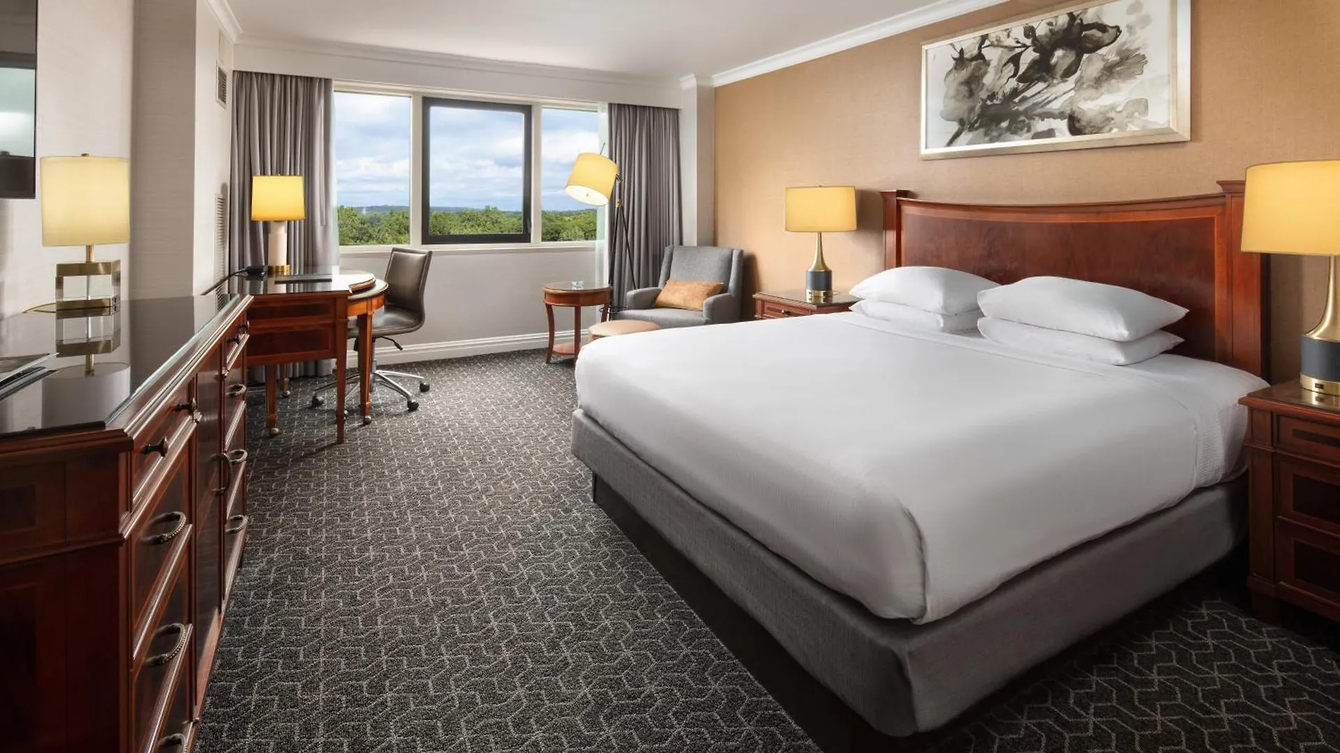 Hilton Short Hills Hotel